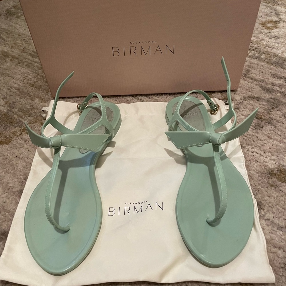 ALEXANDRE BIRMAN
Clarita Jelly Knotted Flat Sandals